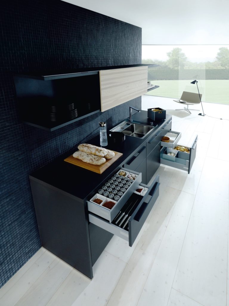 Black Next 125 Kitchen