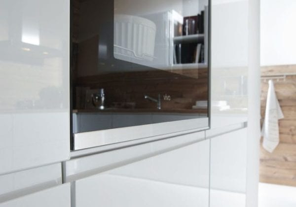 modern white gloss kitchen