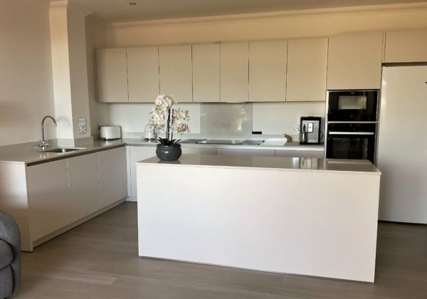 Step into Enid's Essex kitchen journey. Witness her exceptional design and attention to detail.