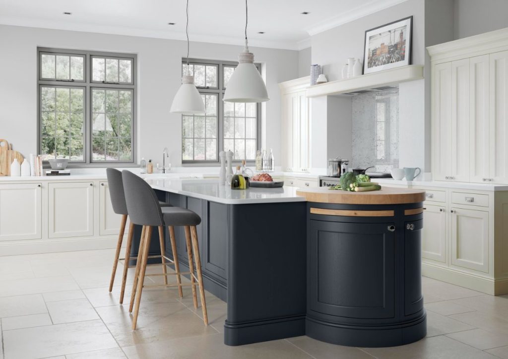 u shaped kitchen