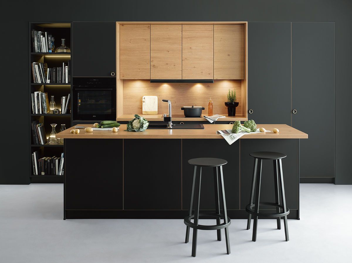 onyx-black-matt-kitchen-4.jpg How To Incorporate Art Into A Kitchen | German Kitchen Designers