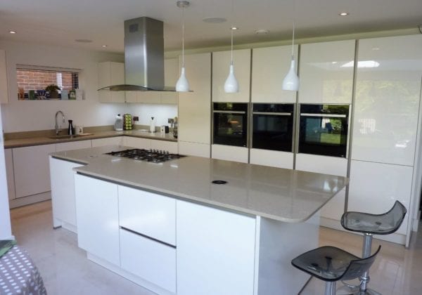 schuller kitchen colours